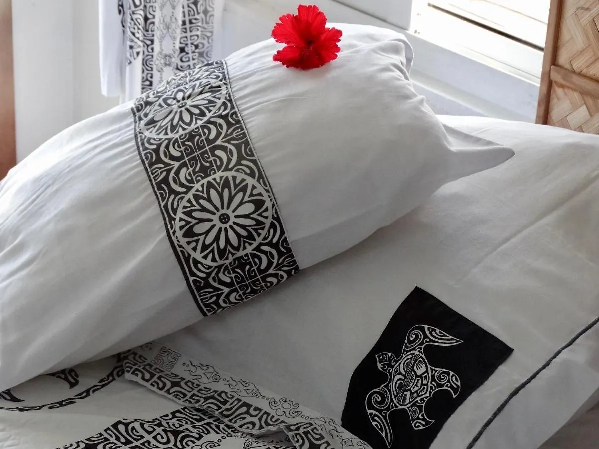 Blue Lagoon Lodge Huahine, Vue Mer Et Acces Prive Lagon Maroe 0*,